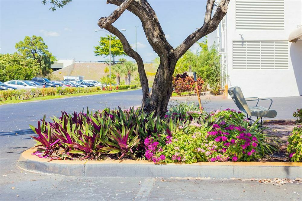 Forum Pompano Beach Bagian luar foto